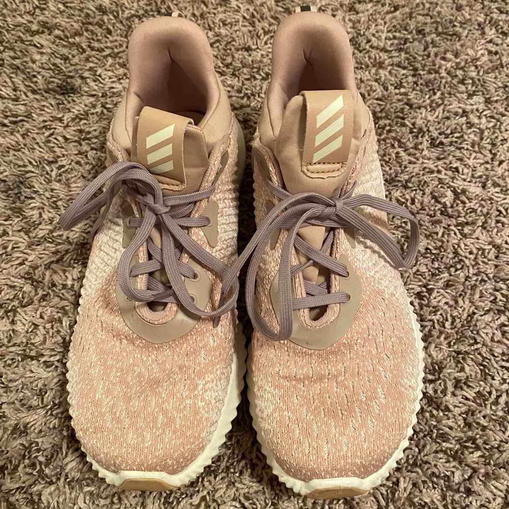Adidas AlphaBounce